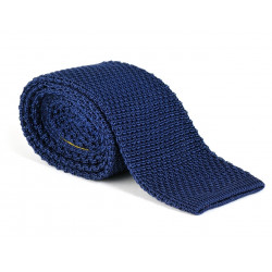 Cravate tricot de soie d'un bleu marin