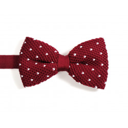 Nœud papillon rouge pointé